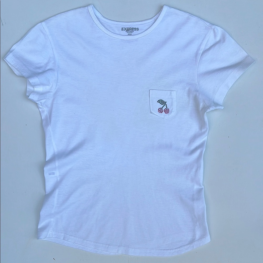 🍒Vtg Express tshirt🍒